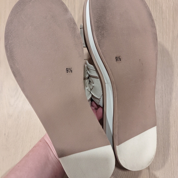 Kelsi Dagger Cream Slide Sandals - Picture 2 of 11